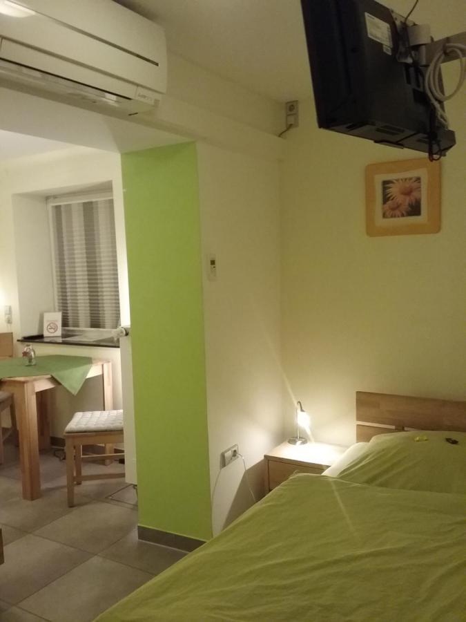 Gaestezimmer , Pension Wauri Waldenbuch Kültér fotó