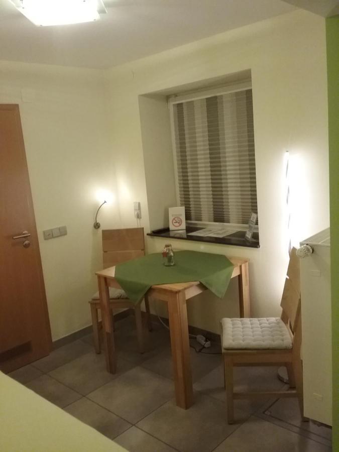 Gaestezimmer , Pension Wauri Waldenbuch Kültér fotó